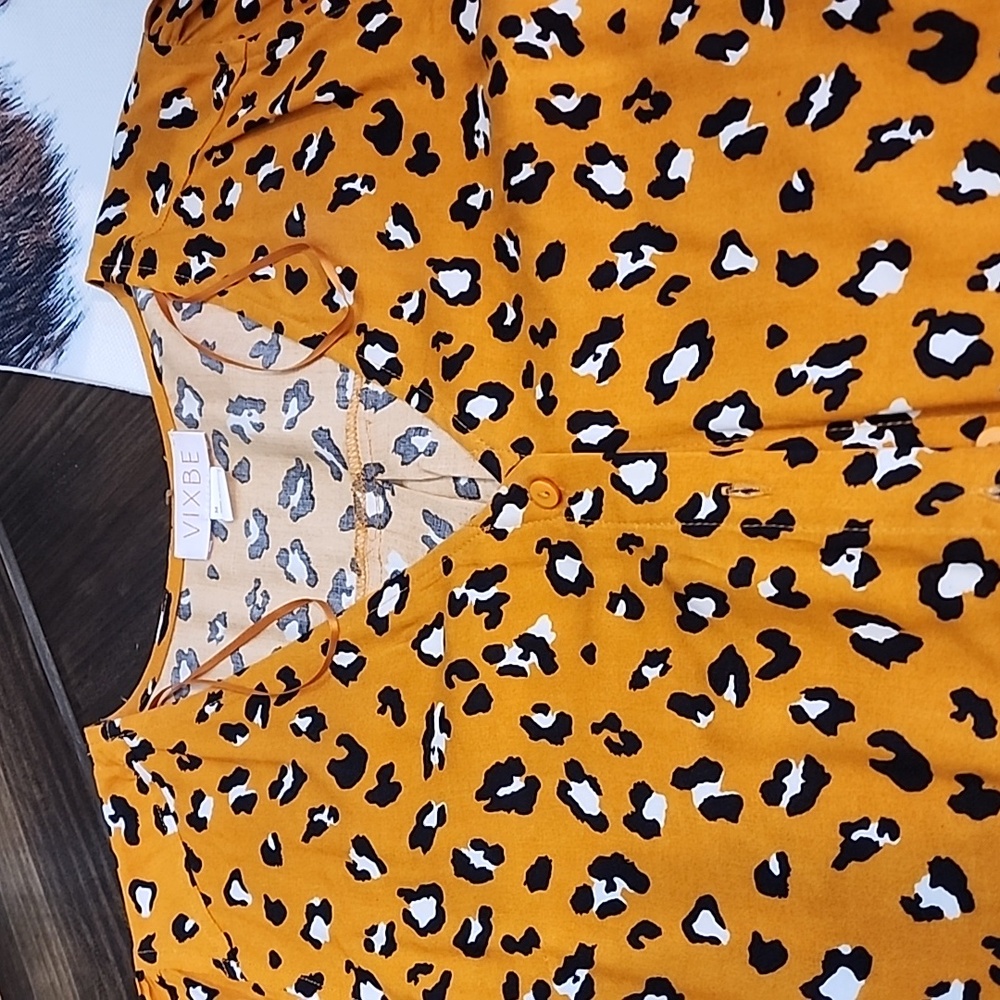 VIXBE Animal Print Blouse - Picture 2 of 4